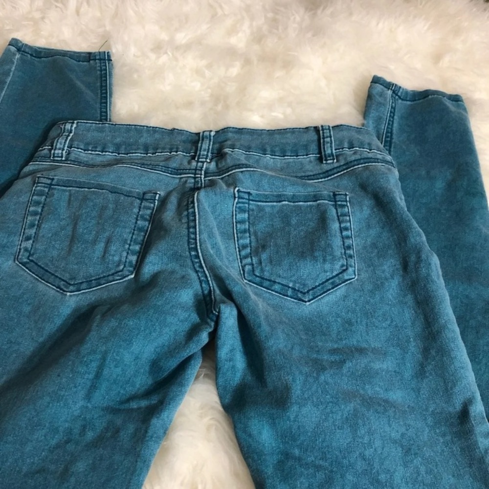 Jeans - Picture 2 of 2